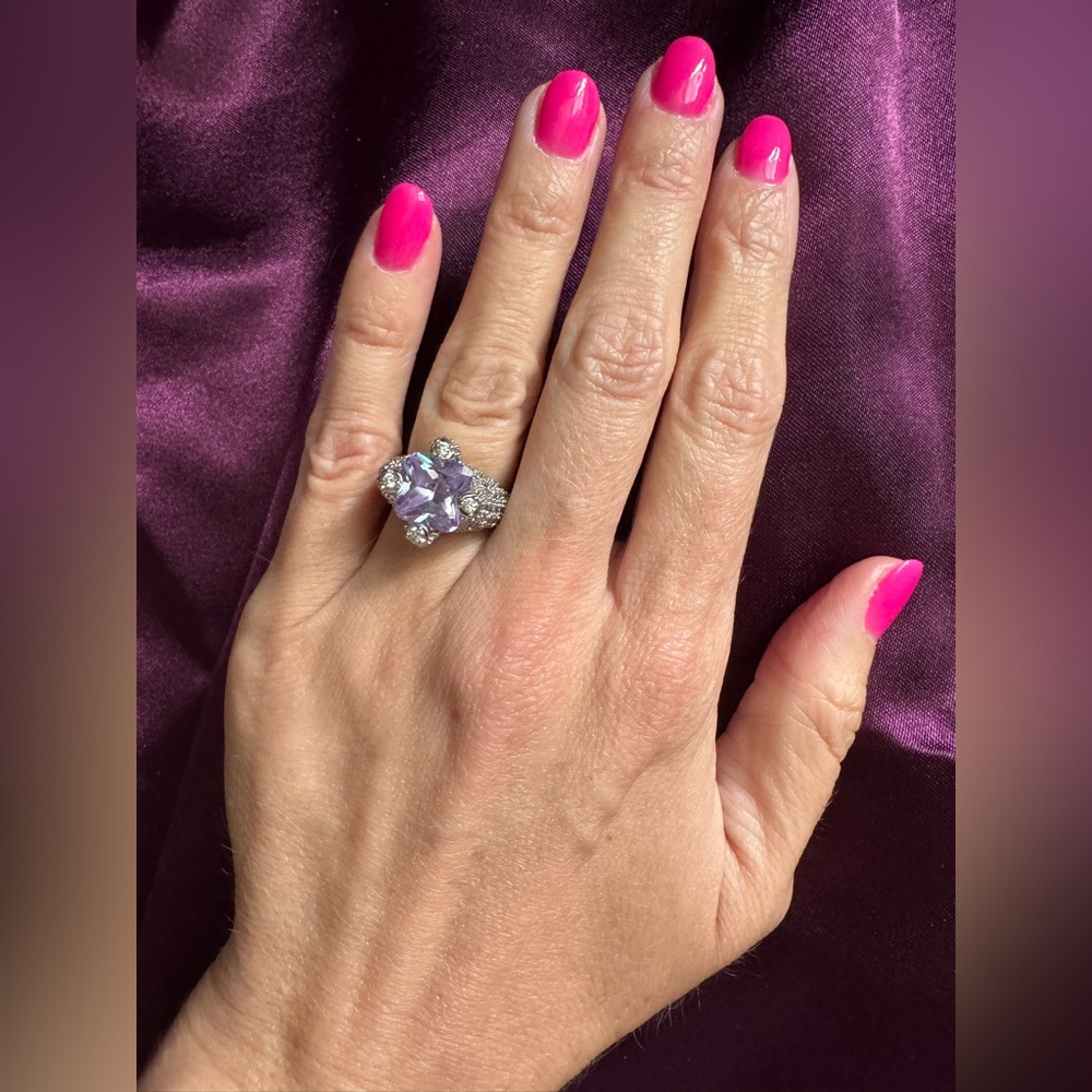 Elegant Purple Gemstone Ring